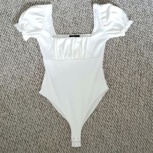 White/cream puff sleeve bodysuit